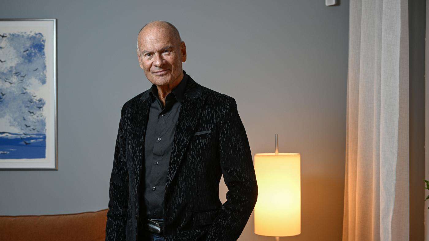 Lasse Holm Ställer In